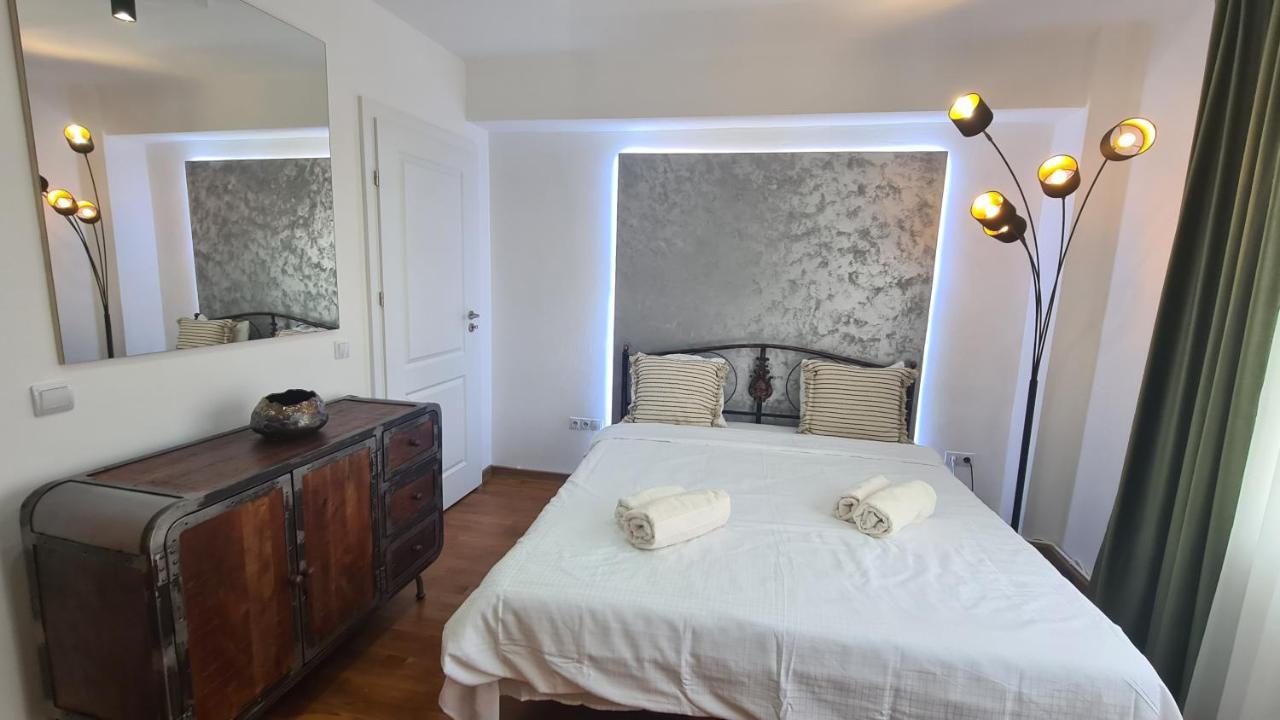 Main Square 5 Star Luxury Apartment With View Cluj-Napoca Exterior foto
