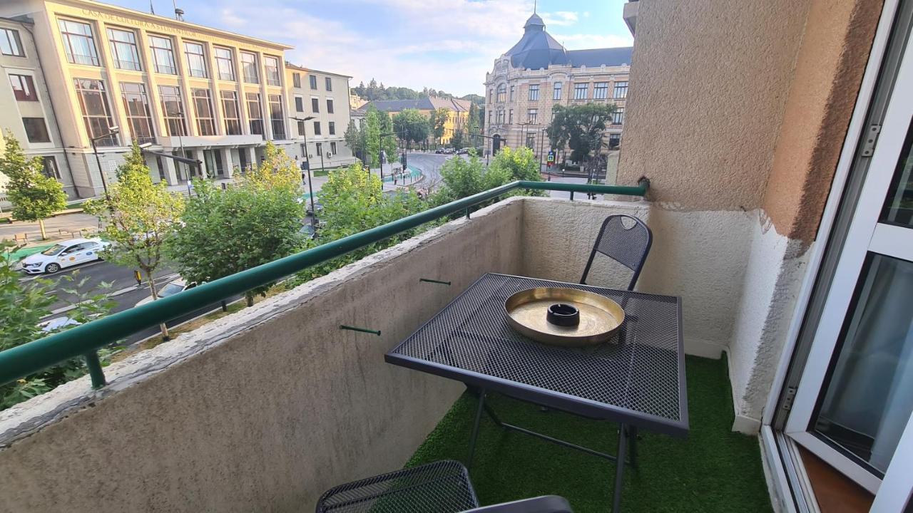 Main Square 5 Star Luxury Apartment With View Cluj-Napoca Exterior foto