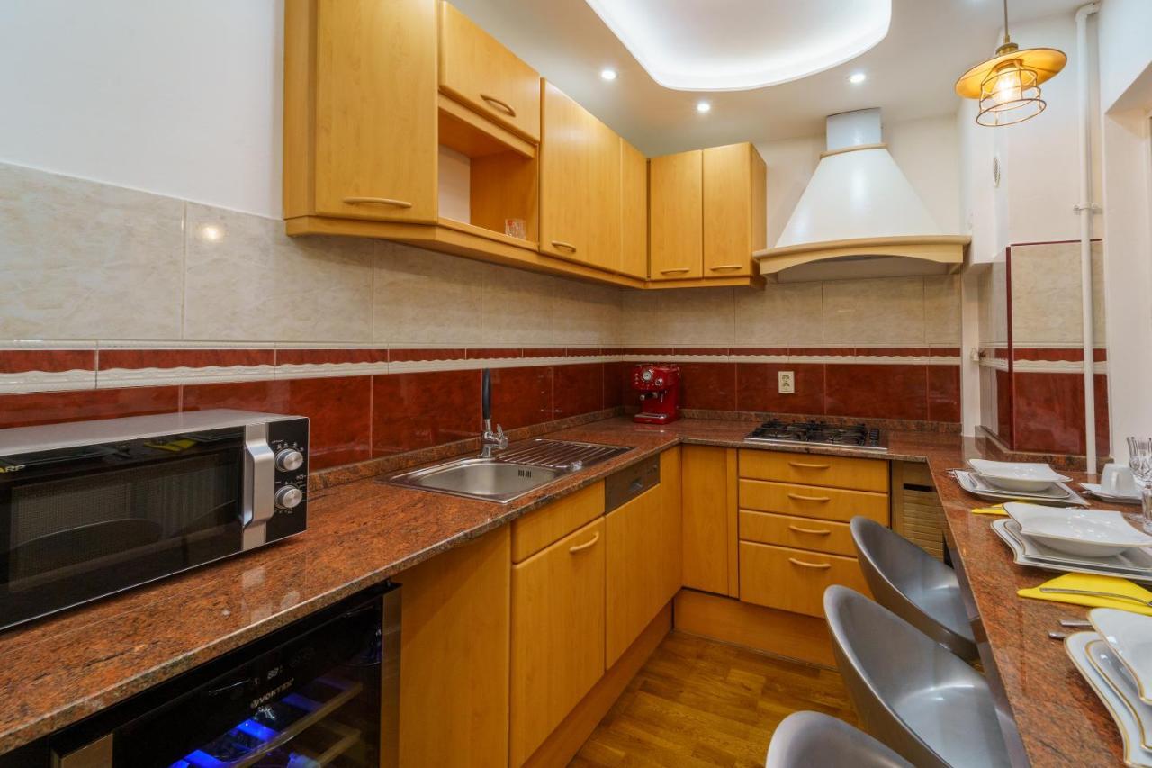Main Square 5 Star Luxury Apartment With View Cluj-Napoca Exterior foto